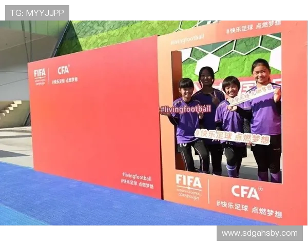 足球巨星闪耀赛场引领绿茵风暴激发年轻人追梦热情和体育精神的魅力